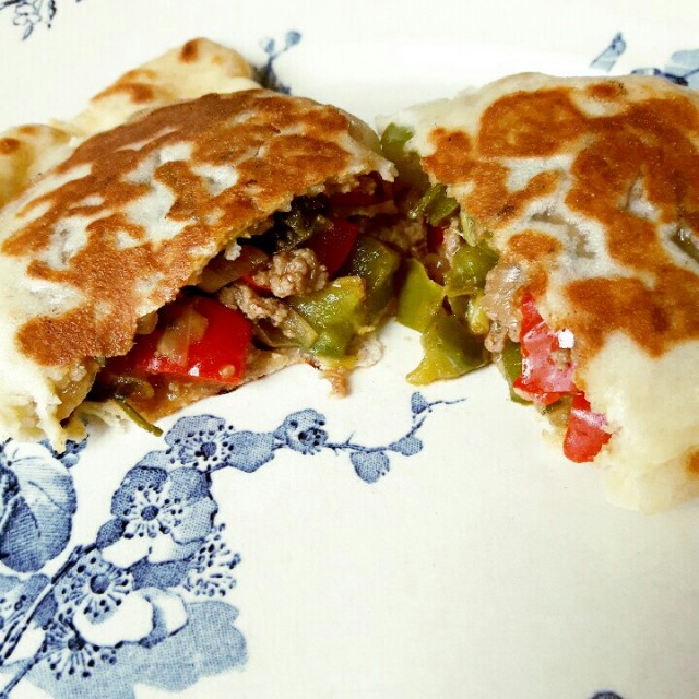 Gözleme kefta poivrons, crêpe truc - Copyright © Gratinez