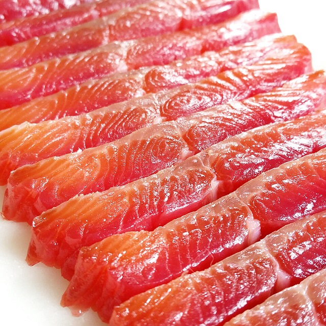 Gravlax de saumon à la betterave – Copyright © Gratinez