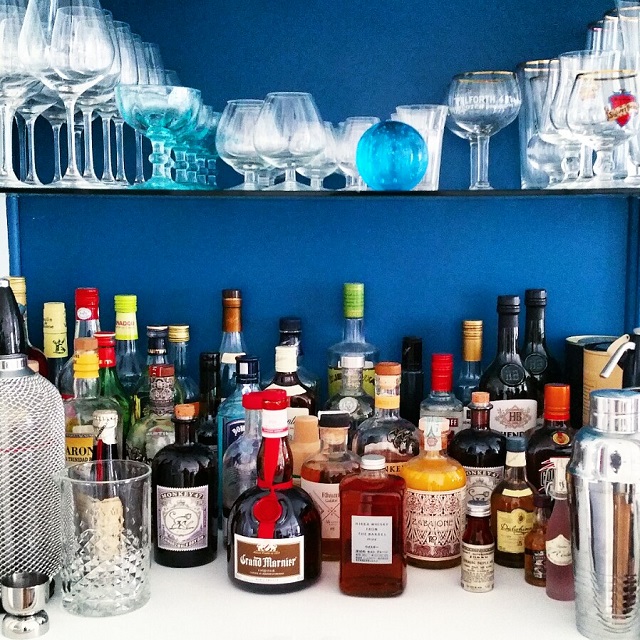 Bar à spiritueux et cocktails – Copyright © Gratinez