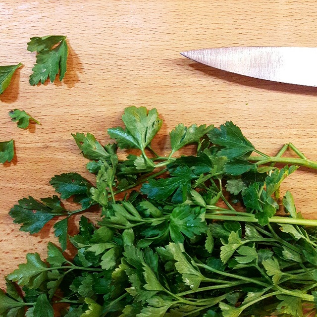 Persil plat, salade de bœuf haché aux herbes fraiches – Copyright © Gratinez