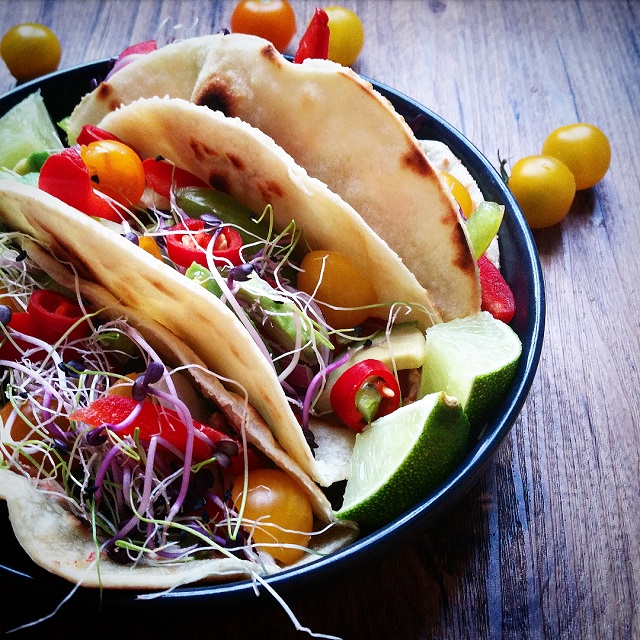 Tacos végétariens, et tortillas 100% fait maison - Copyright © Gratinez