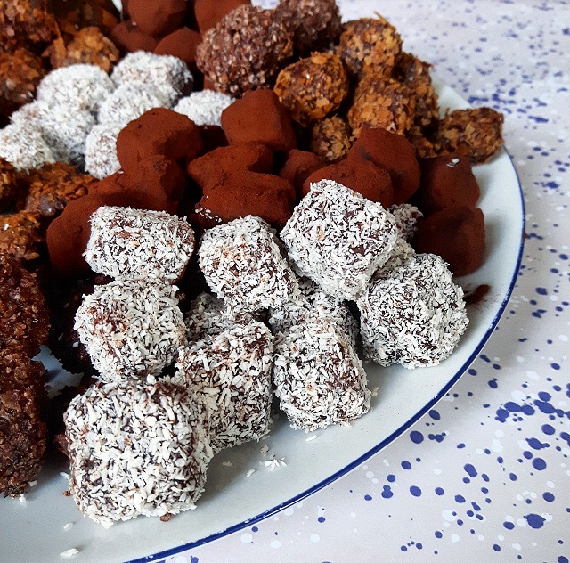 Truffes au chocolat Safran, Estagron et Tonka – Copyright © Gratinez