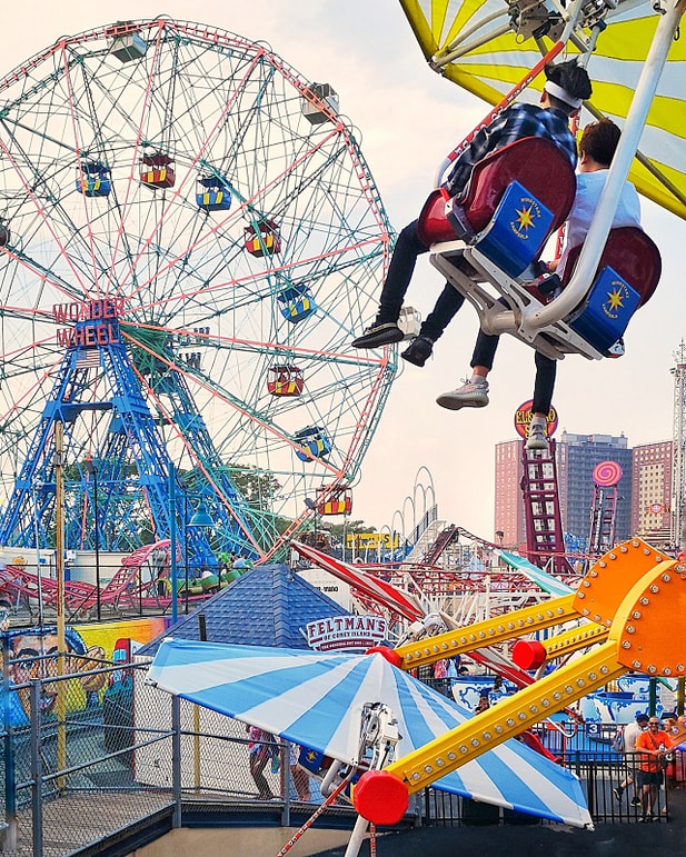 Coney Island, Luna Park – Copyright © Gratinez